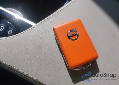 2024 Volvo Xc90 B6 Plus Bright Theme 7-Seater z USA, uszkodzony, nr VIN YV4062PE2R1146609